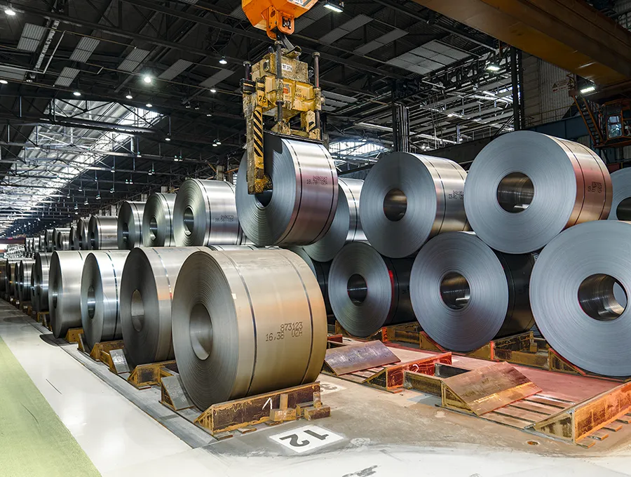 Coil-Lager in der Metall verarbeitenden Industrie
