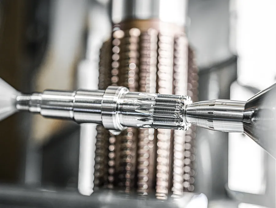 Zerspanung, Metallbearbeitung und Präzisionsteile in industrieller Fertigung